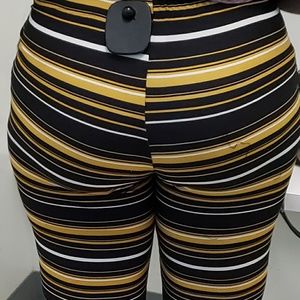 🏷🌈 striped flared leggings🏷